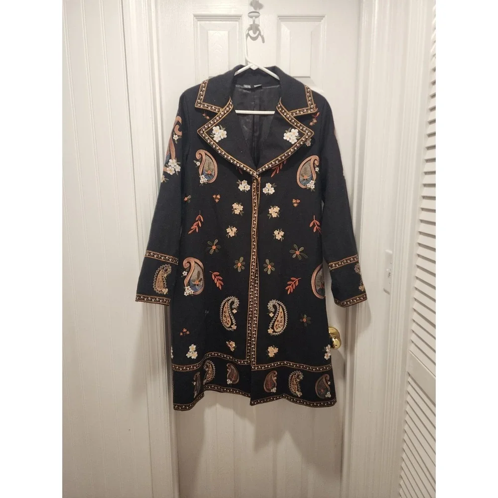 Pyramid Collection Paisley Punch Embroidered Coat Black Wool Blend Size Small - Picture 2 of 16